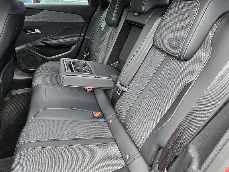 Peugeot 308 (2022) SW 1.2 PT 130 ALLURE MAN6 - fotka 10 z 25