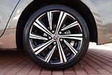 Toyota Corolla 1.5TNGA 125 - 6 MT Comfort + S - náhled 8
