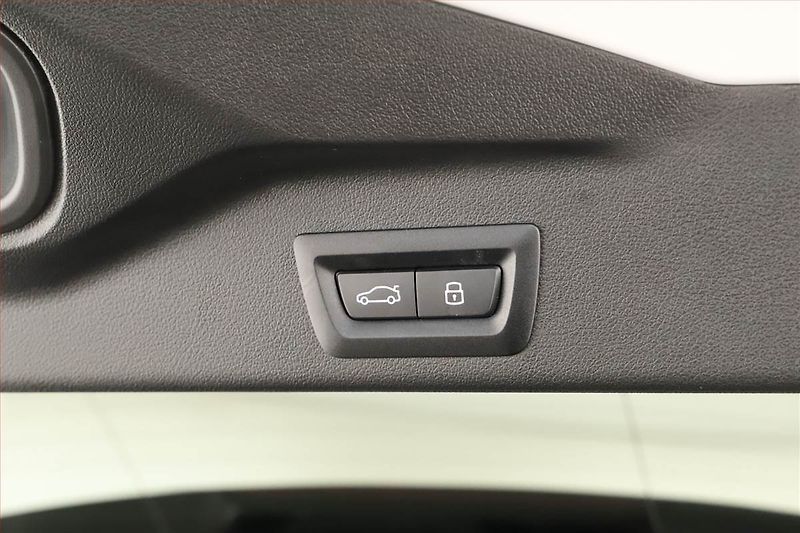 BMW X5 (2025) xDrive30d - fotka 23 z 23