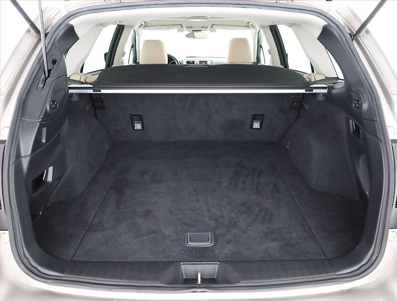 Subaru Outback (2016) 2.5 i, 4X4, Automat, ČR,1.maj - fotka 20 z 21