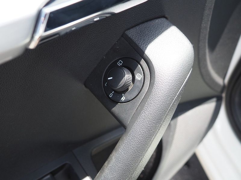 Škoda Octavia (2017) 1.6 TDI Ambiente, Navi - fotka 21 z 35