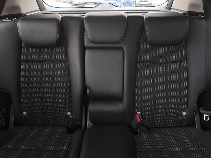 Honda HR-V (2015) 1.5 i-VTEC, Automat - fotka 10 z 15