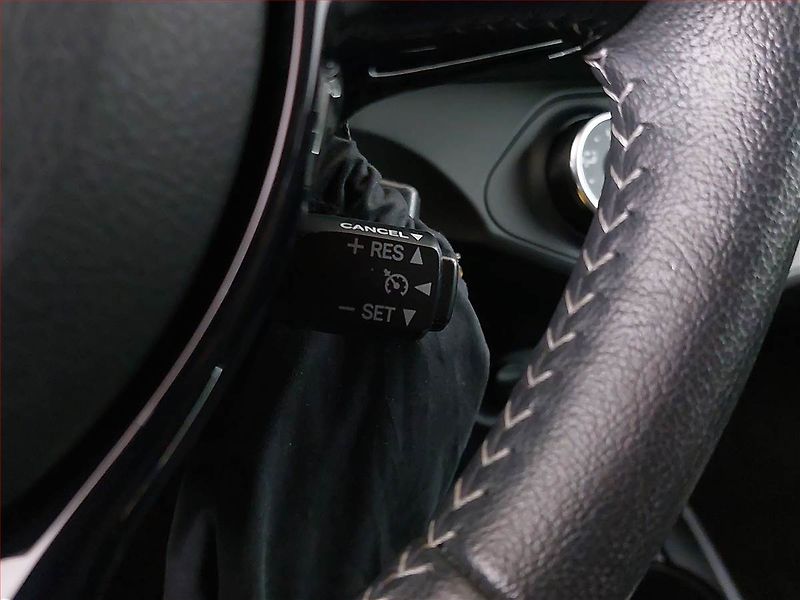 Toyota Yaris (2018) 1.5 Dual VVT-i, ČR,1.maj - fotka 17 z 19