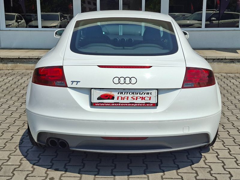 Audi TT (2009) 1.8TFSI 118kW MAN S-LINE - fotka 7 z 31