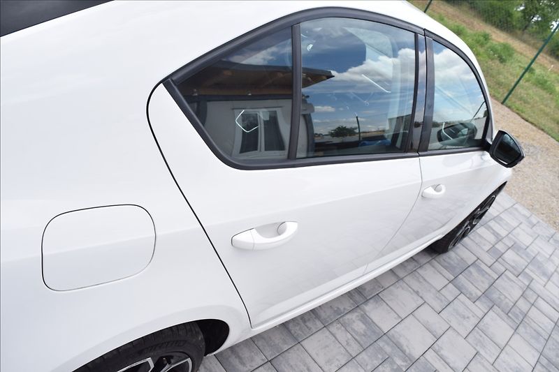 Škoda Octavia 1,6 TDI 81KW PO ROZVODECH - fotka 9 z 48