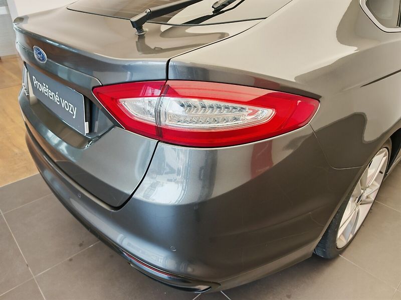 Ford Mondeo Titanium 2.0 EcoBoost 179kW au - fotka 6 z 42