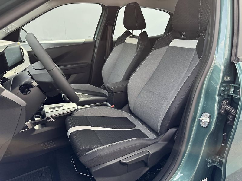 Opel Frontera (2026) Edition Hybrid  1,2 TURBO - fotka 10 z 13