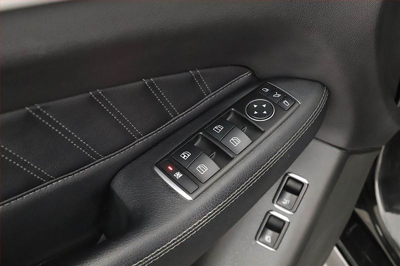 Mercedes-Benz GLE (2015) AMG line 400 - fotka 25 z 30