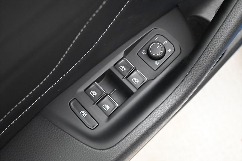 Volkswagen Arteon Shooting Brake 2,0 TDI 110 kW Elegance Záruka - fotka 25 z 32