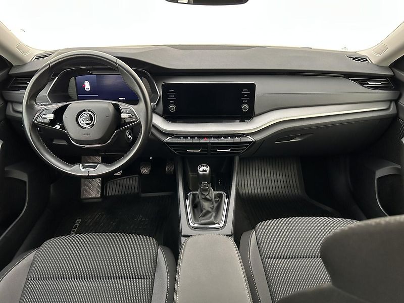 Škoda Octavia 1.5 TSI  Ambition   Plus - fotka 5 z 27
