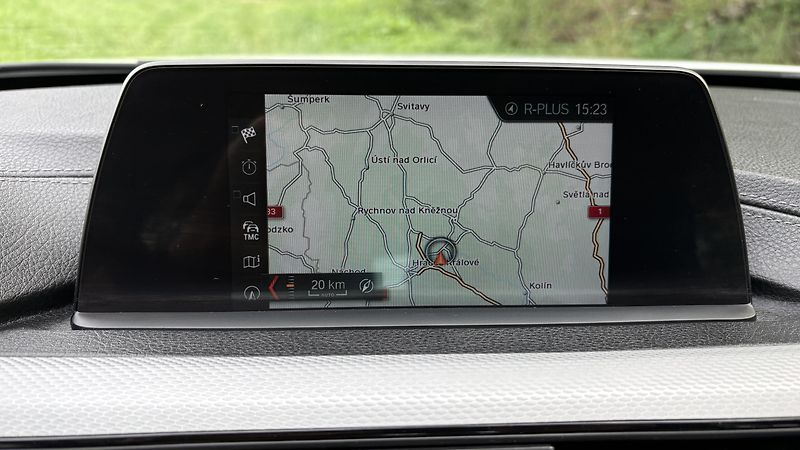 BMW Řada 3 (2018) - fotka 12 z 22