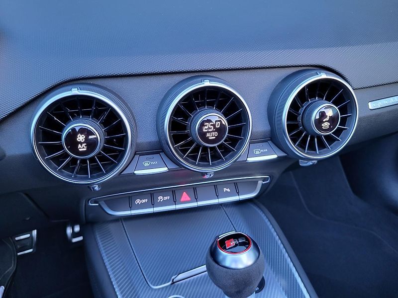 Audi TT RS (2022) ROADSTER | MATRIX - fotka 25 z 40