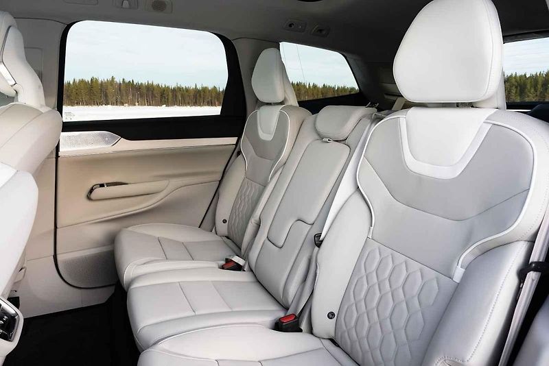 Volvo EX90 je novou vlajkovou lodí elektrické modelové řady.