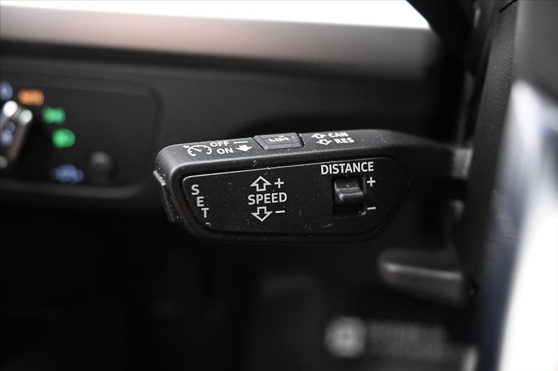 Audi Q5 2,0 TDI 150kW 4x4 S-Tronic Zár - fotka 24 z 32