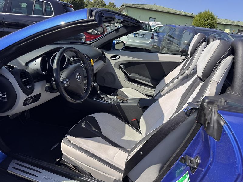 Mercedes-Benz SLK 280, R171, 170 kW - fotka 10 z 19