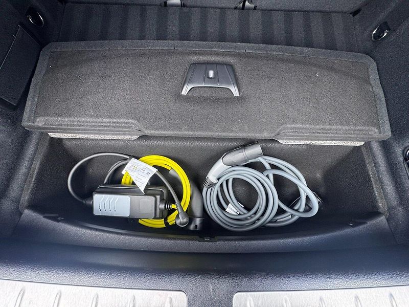 BMW X2 (2022) 4X4 25E 1,5i 162KW ZÁRUKA DPH - fotka 45 z 50