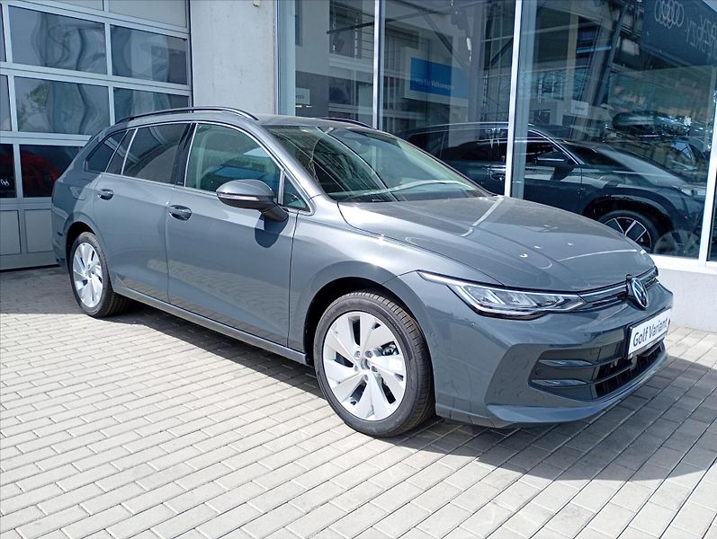 Volkswagen Golf Variant (2026) 1,5 eTSI 7DSG mHEV  People - fotka 3 z 16