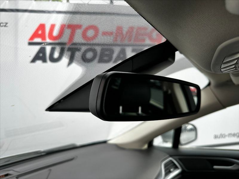 Ford Mondeo 2,0 TDCi 110kW-CZ-AUTOMAT - fotka 34 z 38
