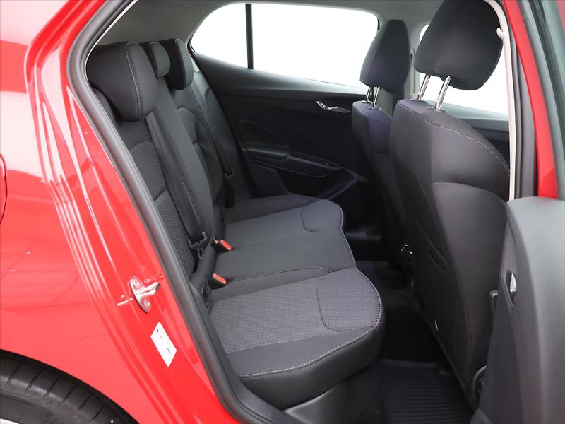 Škoda Fabia 1,5 TSI 110kW DSG Style 1.Maj - fotka 12 z 32