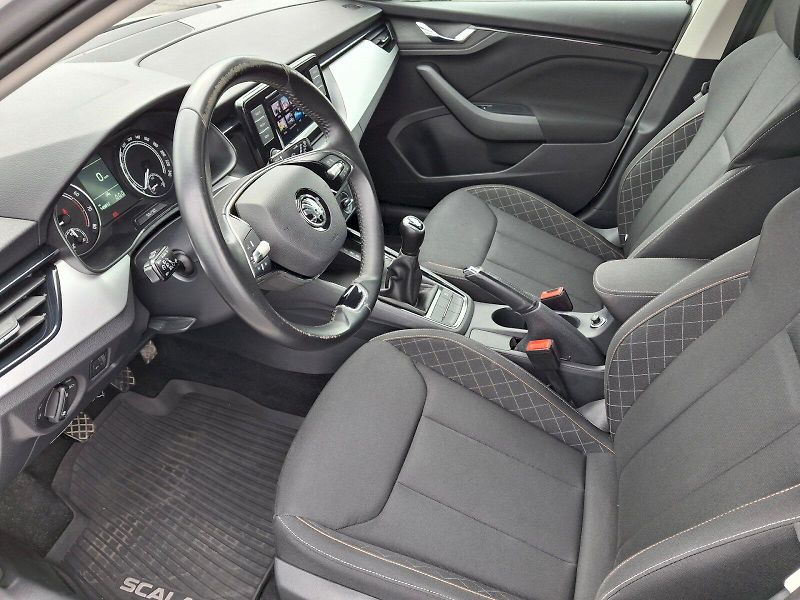 Škoda Scala (2023) Ambition 1,0TSi 81kW - fotka 6 z 33