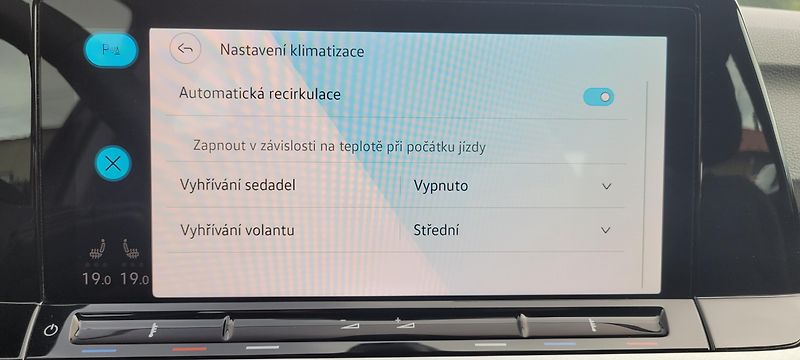 Volkswagen Golf (2021) 8 1,5TSi 96kW Life FuLLeD - fotka 29 z 45