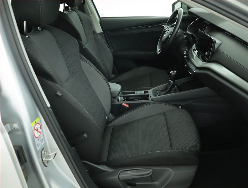 Škoda Octavia (2022) Ambition 2.0 TDI, ČR,1.maj - fotka 9 z 15