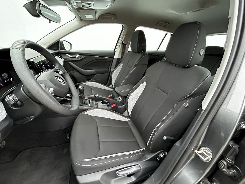 Škoda Scala (2024) 1.0 TSI 85kW MP6 Selection - fotka 23 z 33