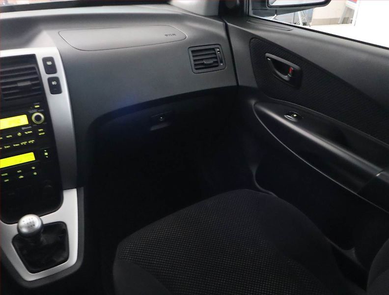 Hyundai Tucson (2009) 2.0 CRDi, 4X4 - fotka 8 z 17