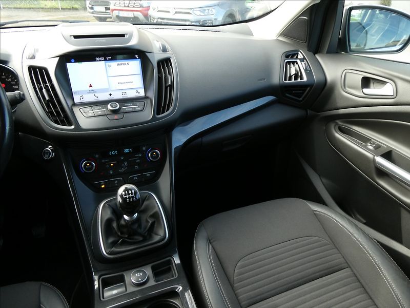 Ford Kuga 2,0 TDCi 110kW Panorama,naviga - fotka 30 z 45