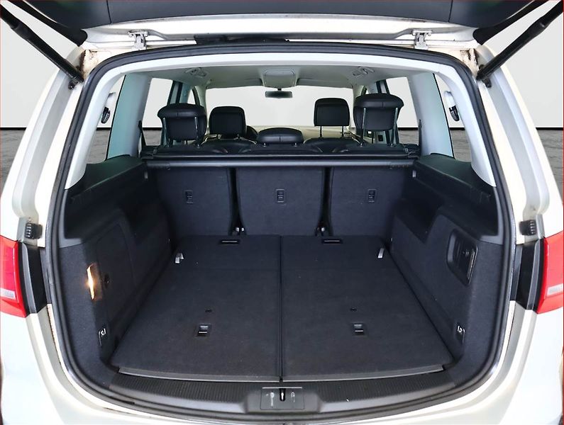 Volkswagen Sharan (2013) 2.0 TDI, Automat, 7 míst, ČR - fotka 12 z 22