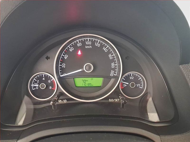 Škoda Citigo (2014) Ambition 1.0 MPI, Tempomat - fotka 11 z 19