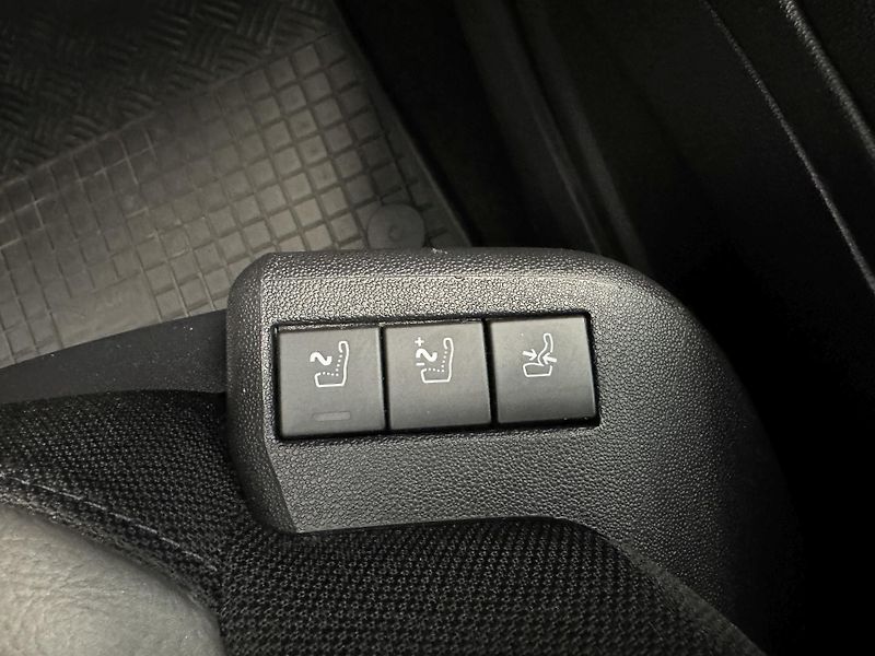 Citroën Grand C4 SpaceTourer 1.5 Blue HDi 130 EAT8 Shine P. - fotka 28 z 53