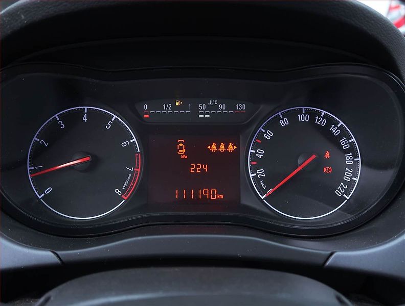 Opel Corsa (2015) 1.2, Tempomat - fotka 11 z 14