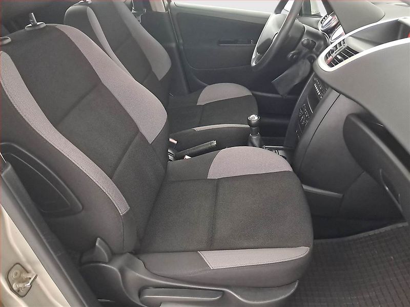 Peugeot 207 (2008) 1.6 HDi, po STK, zamluveno - fotka 9 z 14