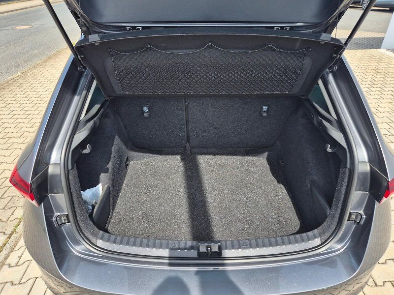 Škoda Scala (2025) Top Selection 1.0 TSI 85 kW 6° - fotka 32 z 33
