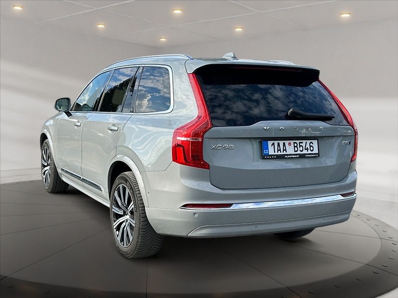 Volvo XC90 2,0 B5 AWD D Plus Bright AT - fotka 4 z 11