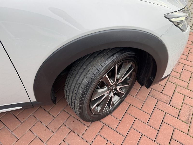 Mazda CX-3 (2015) 2.0i G-150 AWD SportsLine LED - fotka 45 z 48