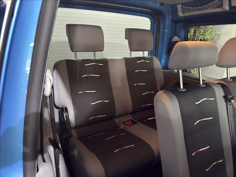 Volkswagen Caddy 1,4   i LIFE WEBASTO 7 MÍST - fotka 20 z 27