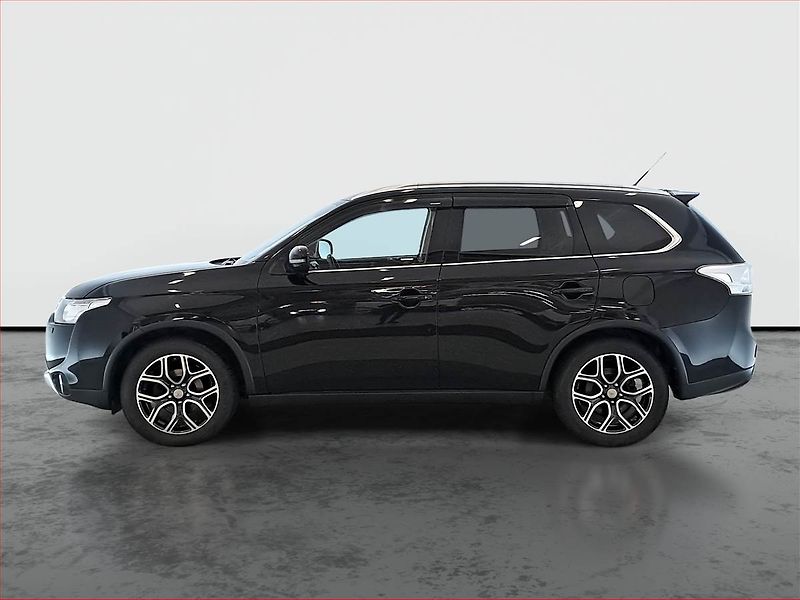 Mitsubishi Outlander (2015) 2.2 DI-D, 4X4, Automat - fotka 3 z 18