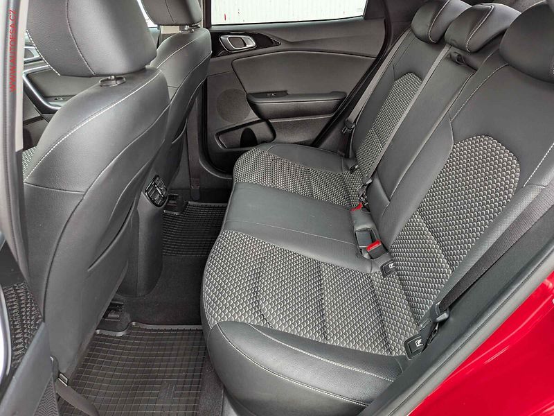 Kia XCeed (2022) 1.5 TGDi, ČR, Premium, navi - fotka 10 z 17