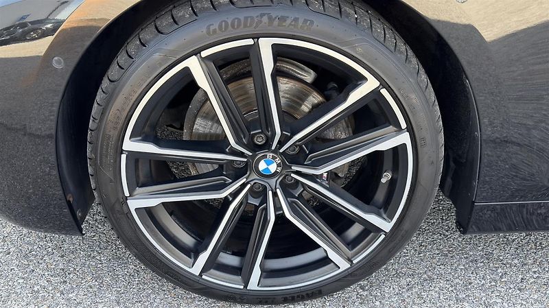 BMW Řada 4 420d xDrive Coupe - fotka 4 z 17