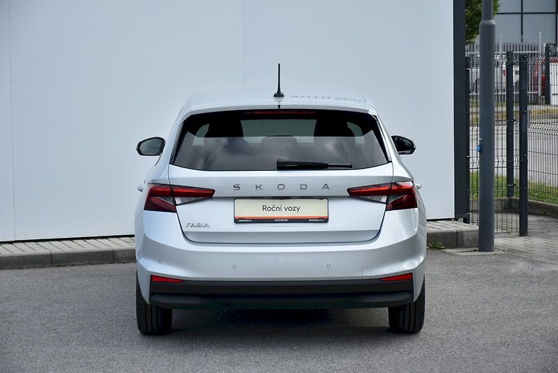 Škoda Fabia (2025) Top Selection 1.0 TSI 85kW - fotka 10 z 34