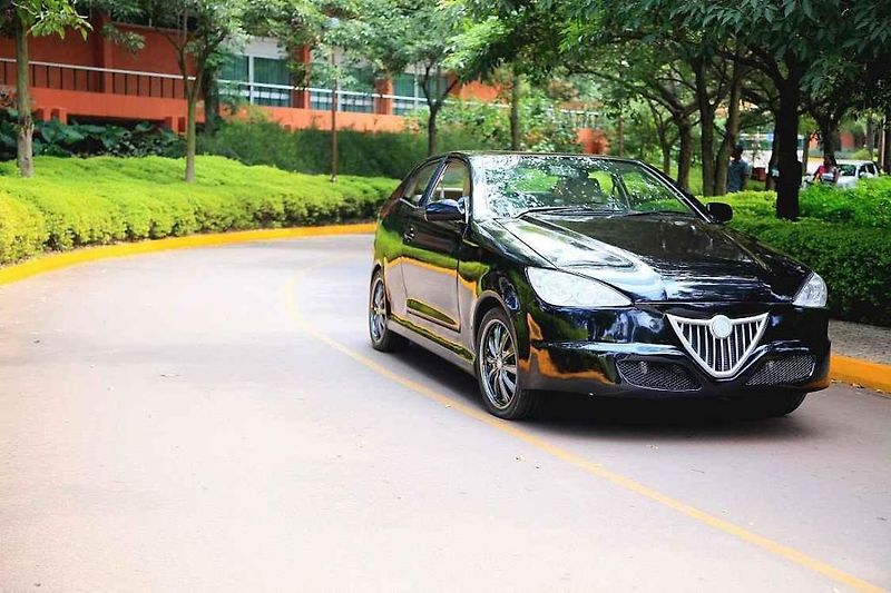 Kiira EV z Ugandy je prvním africkým elektromobilem. Jeho design je ale poněkud zvláštní.