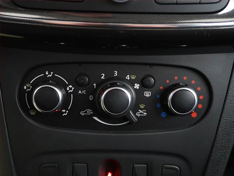 Škoda Superb (2016) 2.0 TDI, Automat, Serv.kniha - fotka 16 z 27