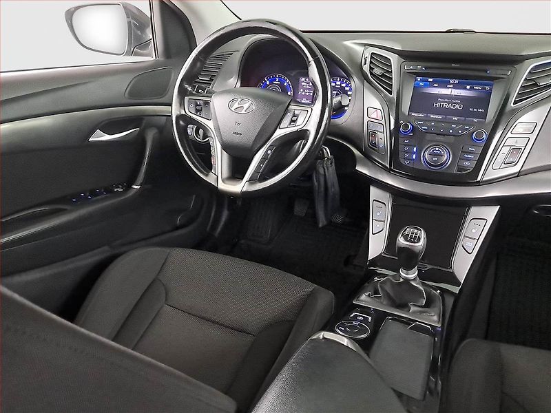 Hyundai i40 (2016) 1.7 CRDi, Serv.kniha, Tempomat - fotka 7 z 20