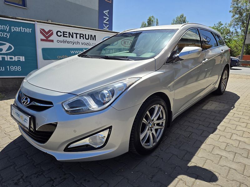 Hyundai i40 1.7-100KW-KAMERA-AUT.KLIMA - fotka 7 z 21