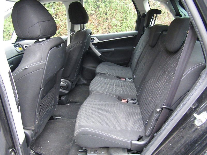 Citroën C4 Picasso (2010) 1.6 16V 88kW - fotka 19 z 33