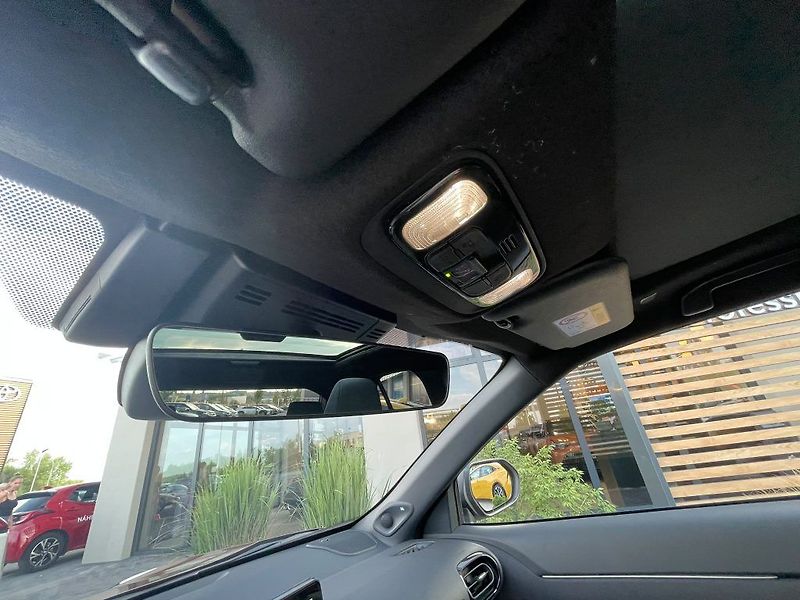 Toyota Yaris Cross 1.5 HSD 4x4 Executive Tech VIP - fotka 21 z 31