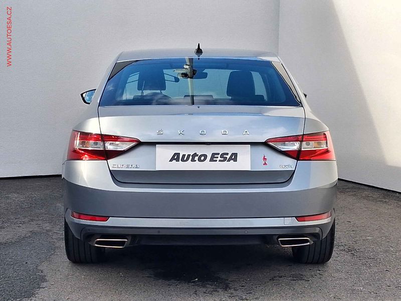 Škoda Superb (2019) 2.0 TSi 4x4, 2.maj,ČR, DSG - fotka 5 z 22