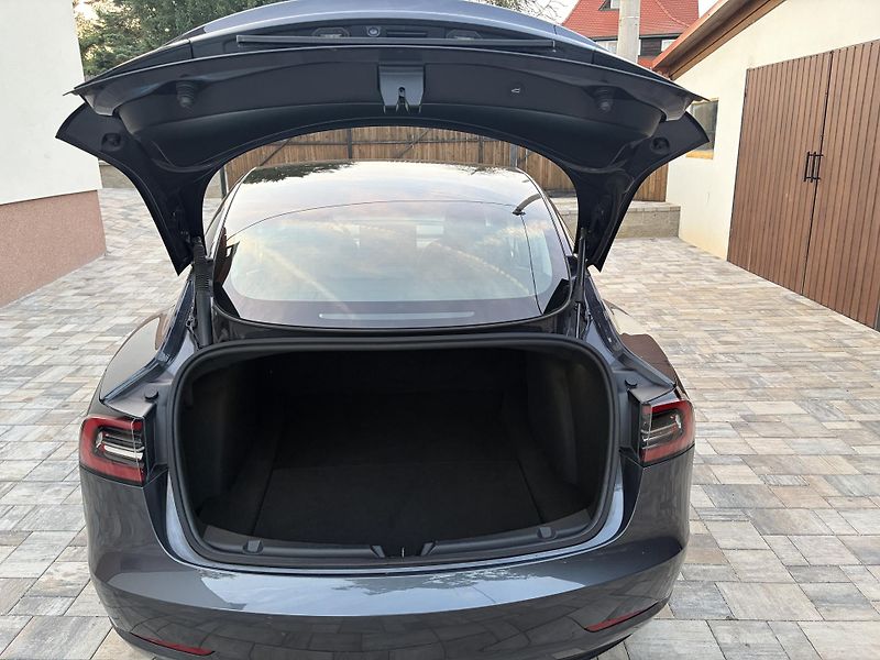 Tesla Model 3 (2022) LR, SOH91%, Ryzen, LG 78,8 - fotka 11 z 14